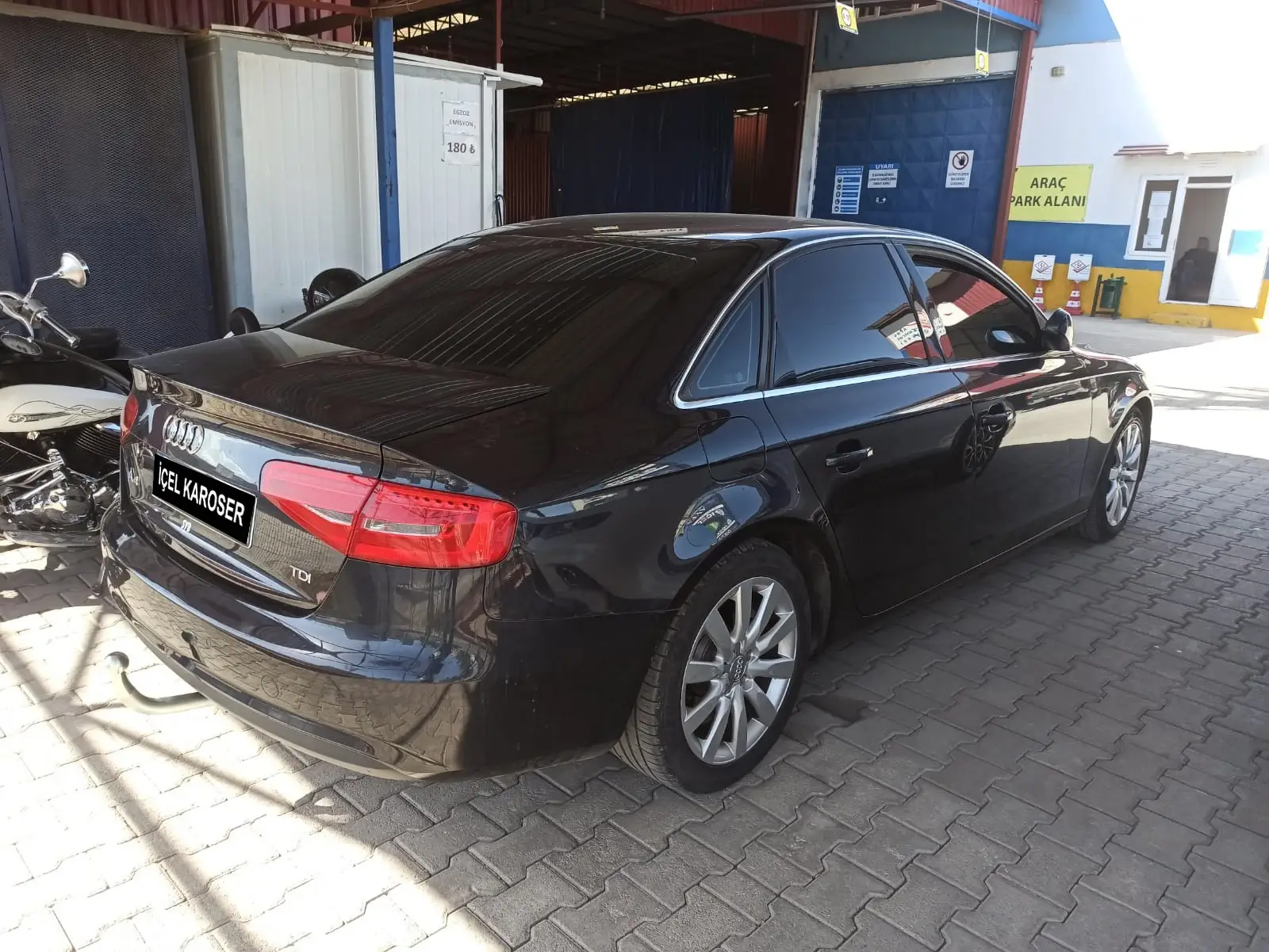 2012 Model Audi A4 Çeki Demiri - Umbra Rimorchi